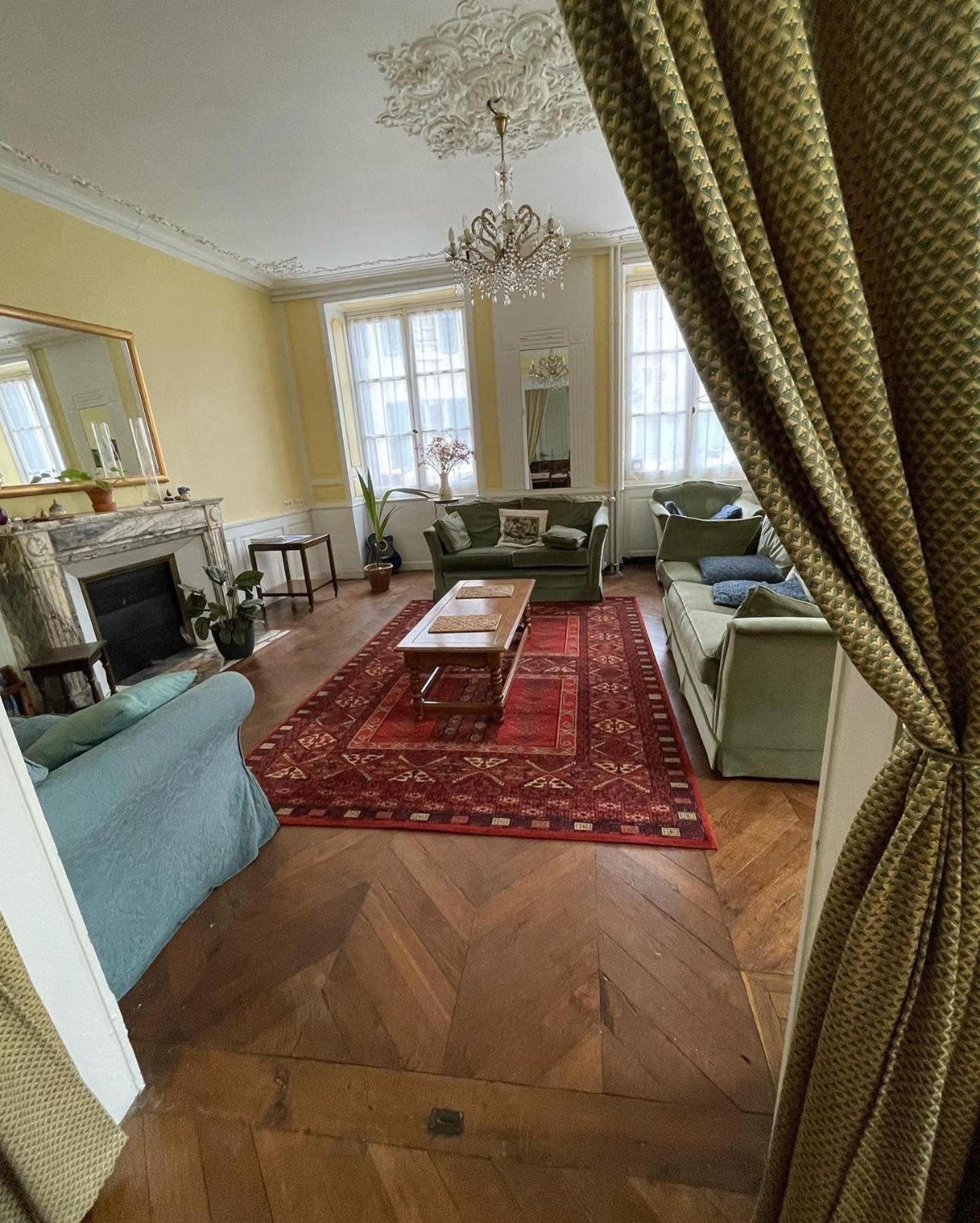 L'Escapade Place Voltaire Vermenton エクステリア 写真