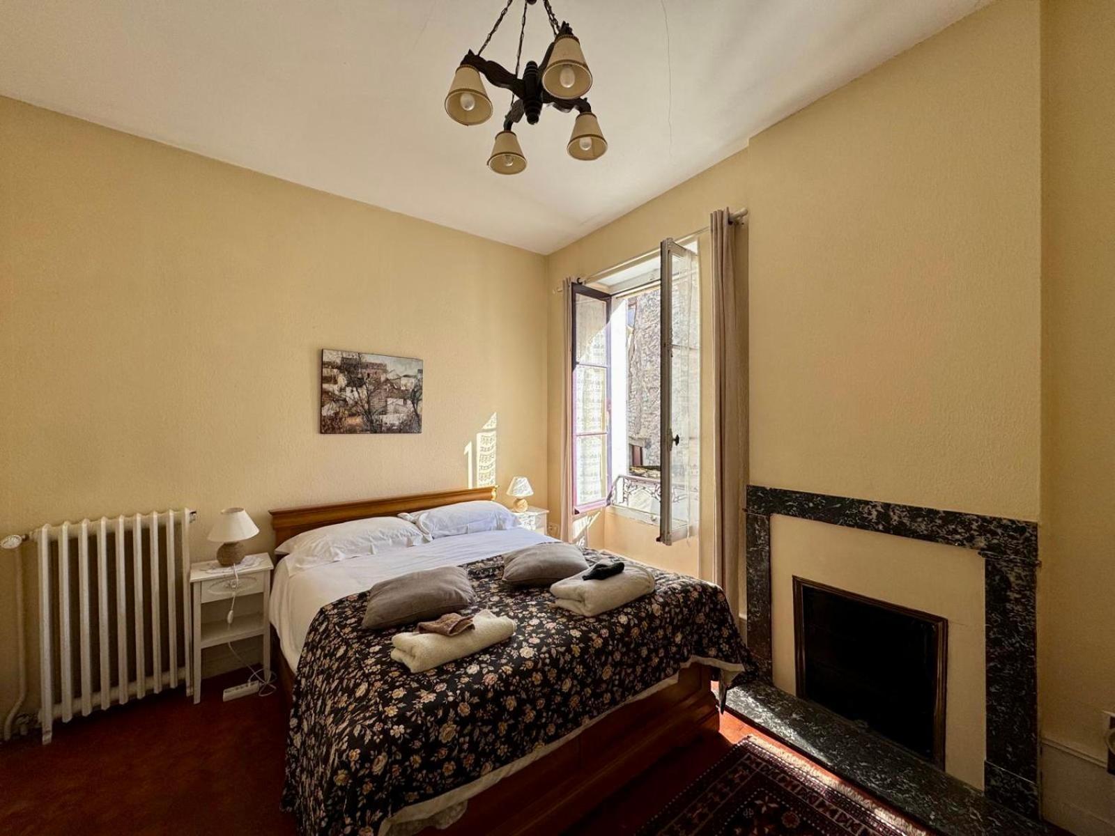 L'Escapade Place Voltaire Vermenton 部屋 写真