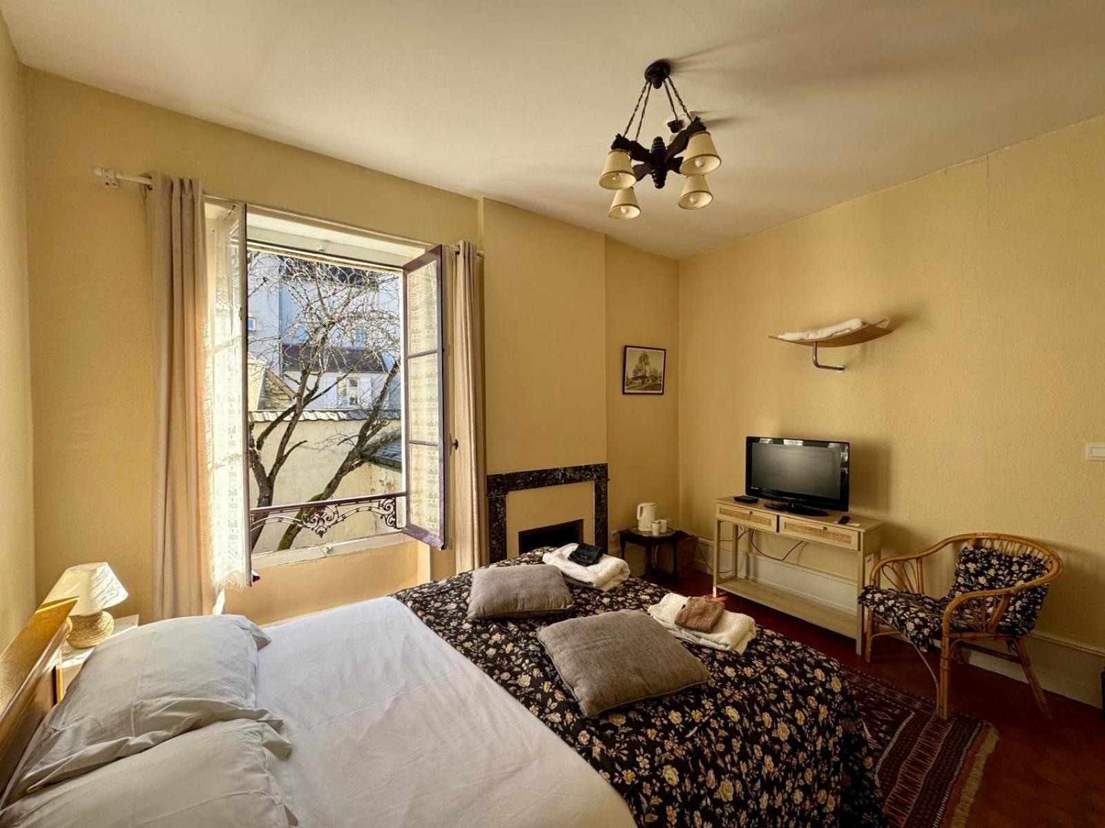 L'Escapade Place Voltaire Vermenton 部屋 写真