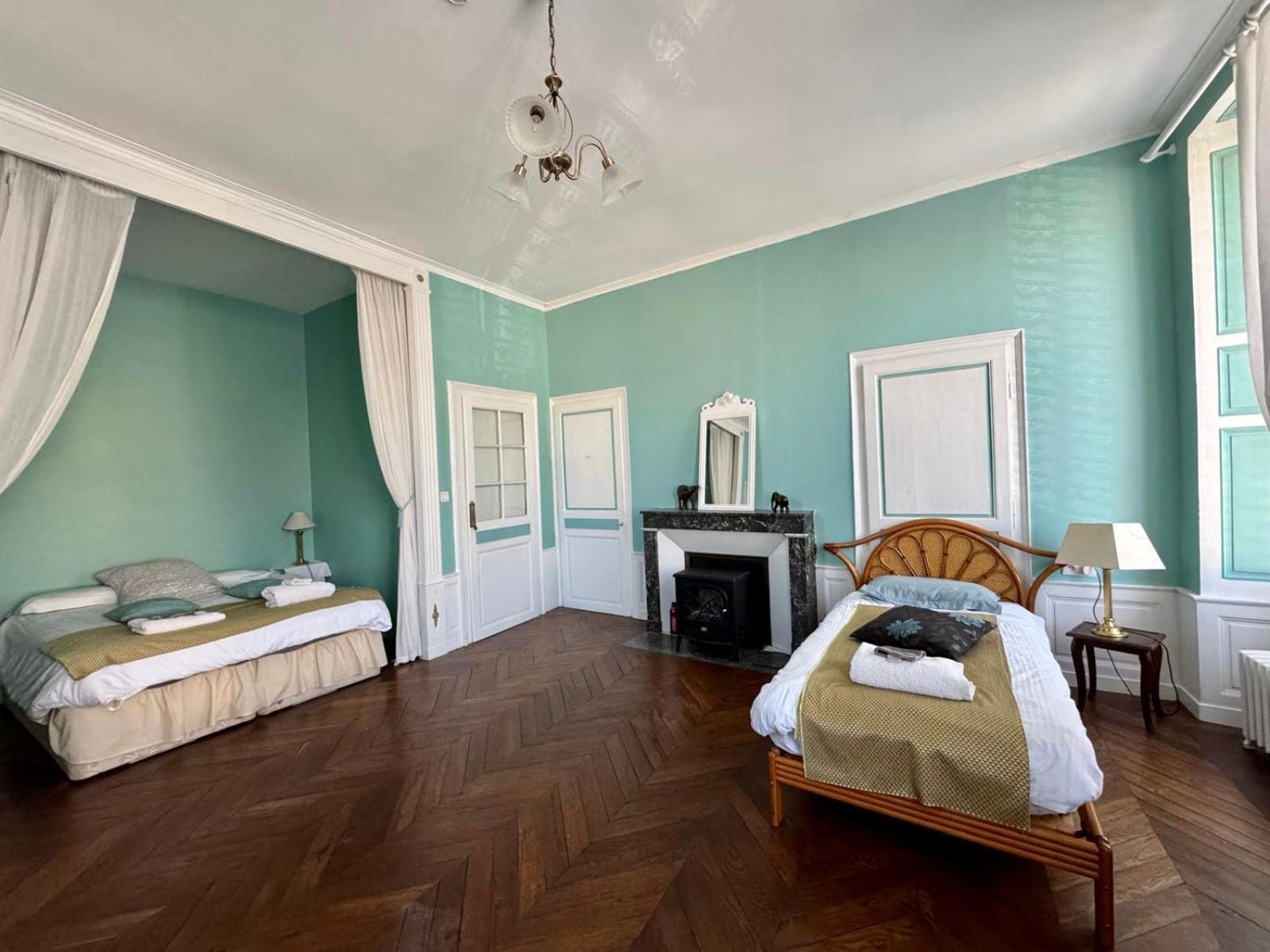 L'Escapade Place Voltaire Vermenton 部屋 写真