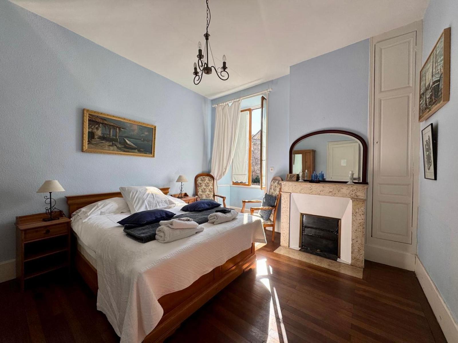 L'Escapade Place Voltaire Vermenton 部屋 写真